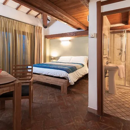 לינה וארוחת בוקר Borgo La Colombara
