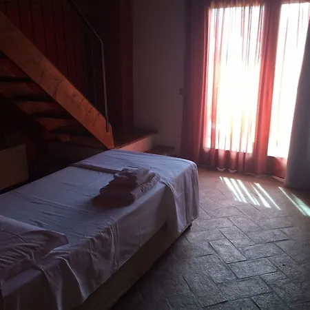 Borgo La Colombara לינה וארוחת בוקר 3*
