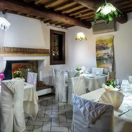 Borgo La Colombara 住宿加早餐酒店 奥基奥贝洛